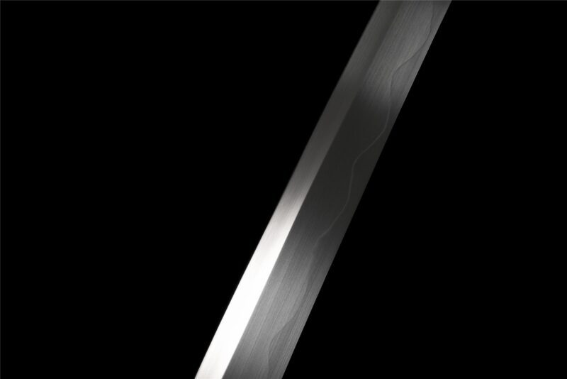 Katana Shinku No Yoru (深紅の夜) – Noche Carmesí