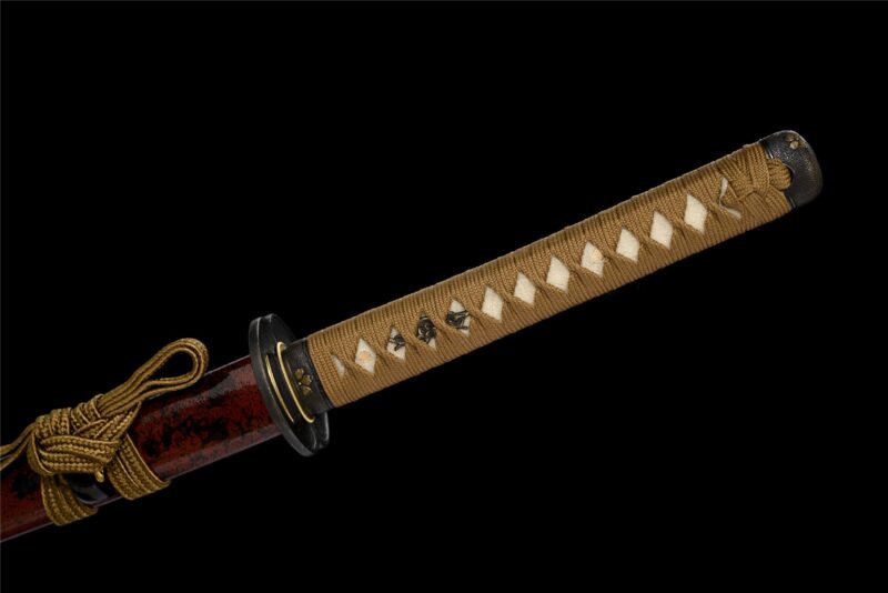 Katana Shinku No Yoru (深紅の夜) – Noche Carmesí